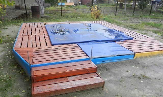 Создать бассейн на даче несложно. Отличная идея для простого бассейна