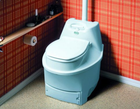 Торфяной туалет для дачи – что это такое и как установить своими руками?