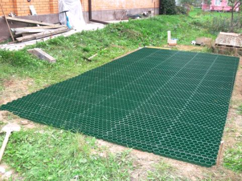 Газонная решетка для загородного дома. Установите газонную сетку самостоятельно