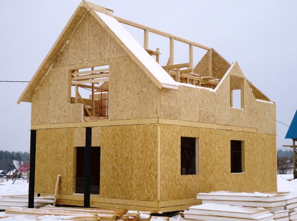 Из чего лучше строить дом? Обзор и сравнение материалов