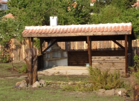 Летняя кухня в деревенском стиле – строительство своими руками, фото разных конструкций