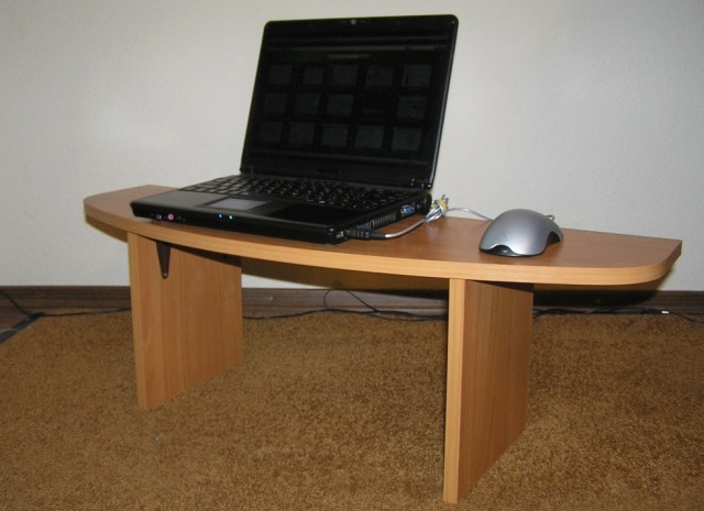 Подставка и стол для ноутбука — идеи своими руками