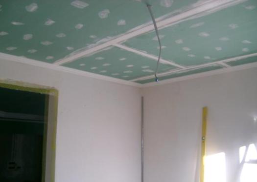 Потолок из гипсокартона своими руками - устройство, монтаж и отделка