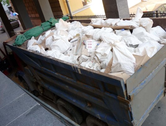 Вывоз строительного мусора: варианты, расценки и ответственность